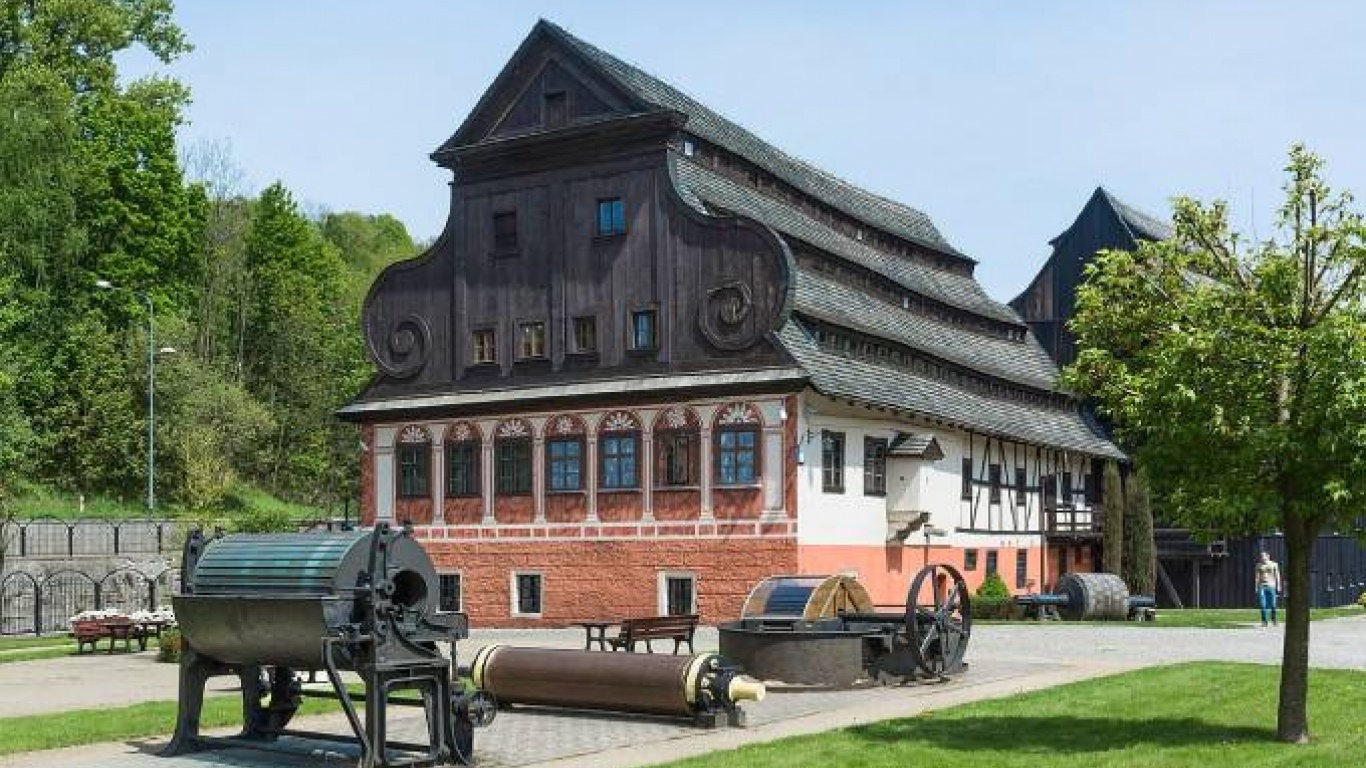 Muzeum Papiernictwa w Dusznikach-Zdroju – dlaczego warto je odwiedzić? 