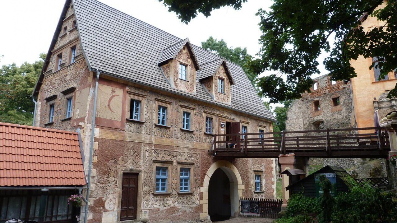 Zamek Grodno w Zagórzu Śląskim – średniowieczna twierdza pełna legend 